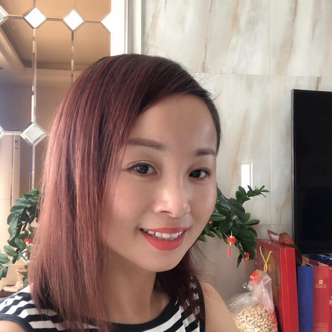 小何姐