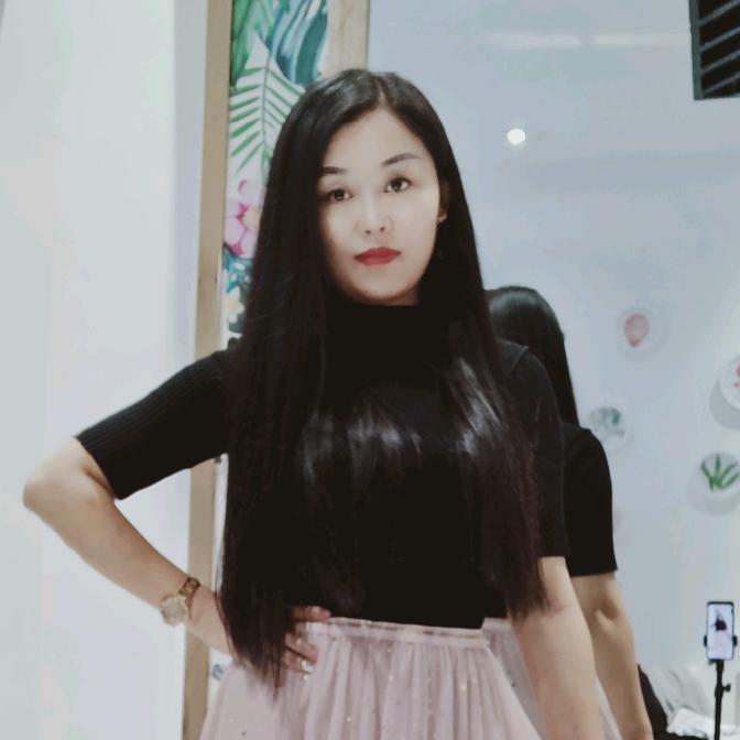 施秉县步行街巷子衣橱