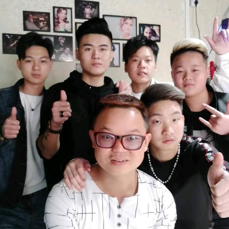 ( ͡°❥ ͡°)斌哥( ͡°❥ ͡°)