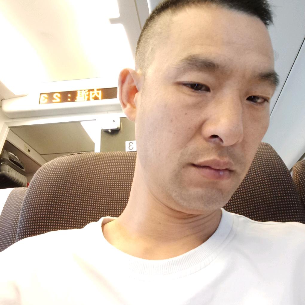 《抖音半步癫》