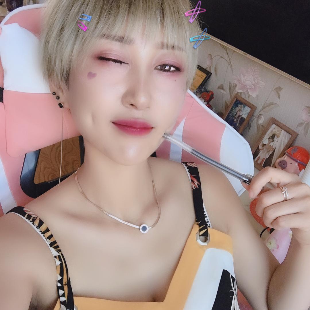 张嘉宁