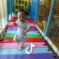 把馒头咬哭