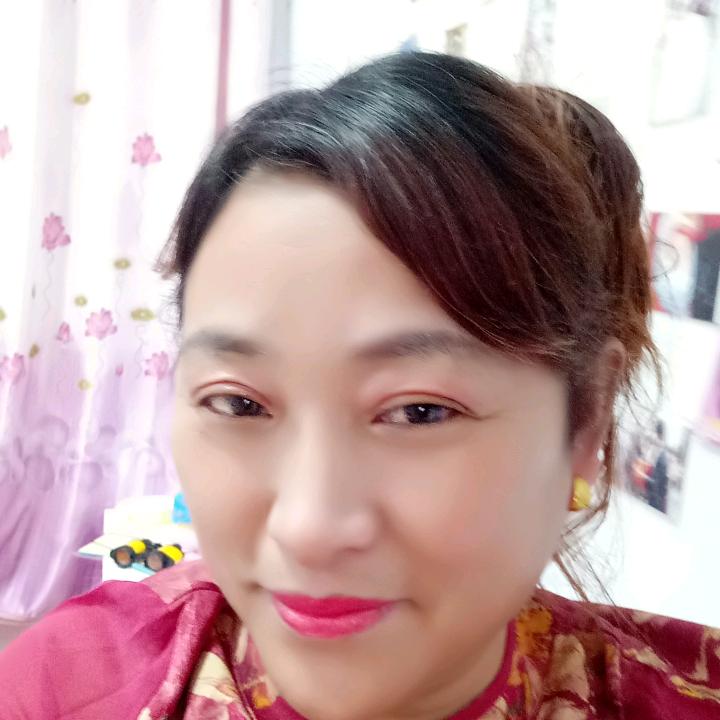 彩玲
