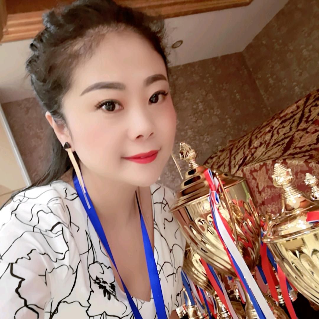 怀远县女人小屋美甲店