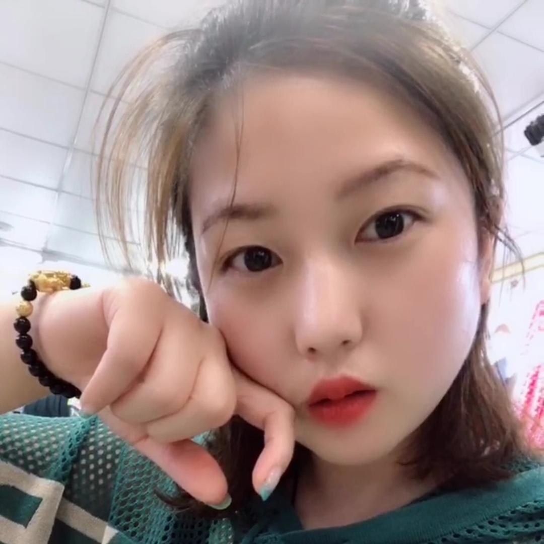 滑县牛屯镇南街贵美人服装店