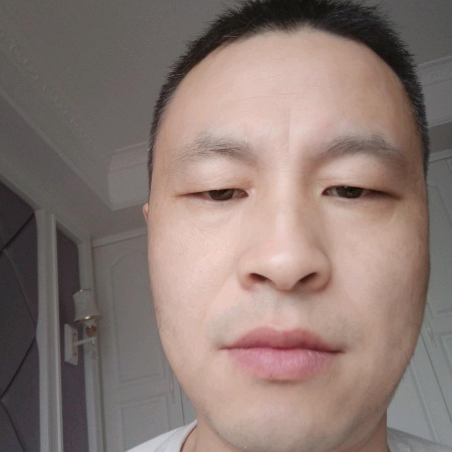 天威模具周厚军