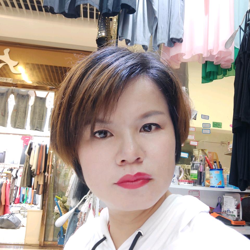石头记服装批发
