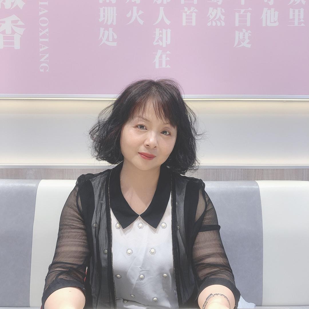 英英姐（幸福一家人）