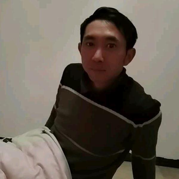 我改名字了啊:石先焰