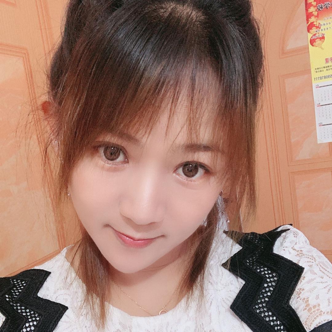 是小🌸🌸