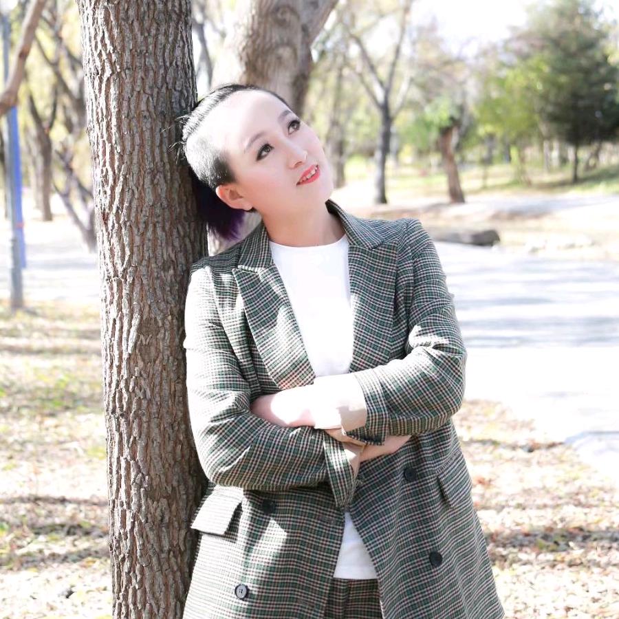 花姐爱生活（橱窗鲜花资材）