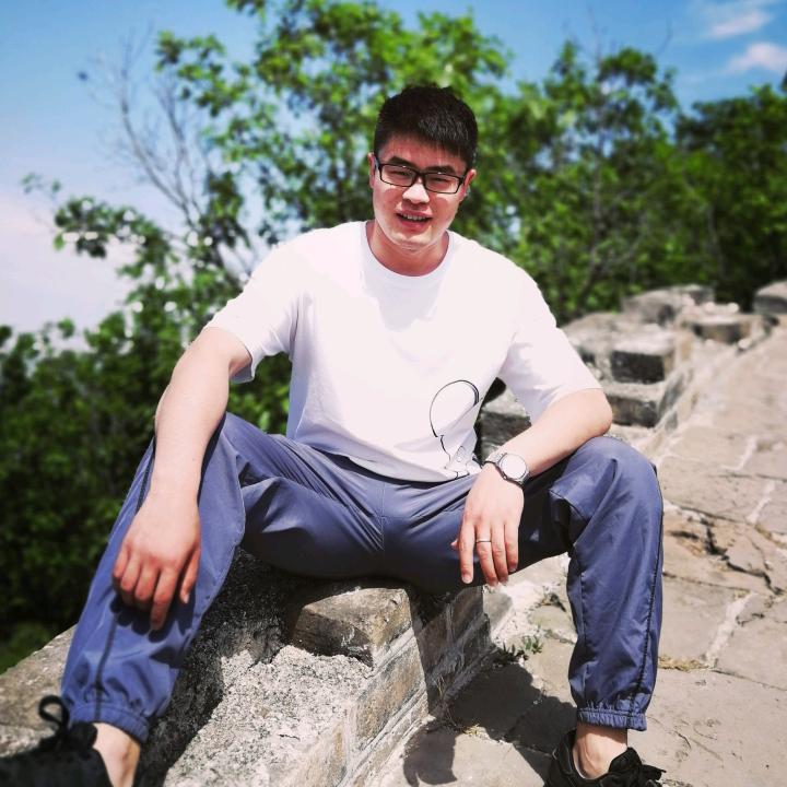 伊莉雅日化官方旗舰店