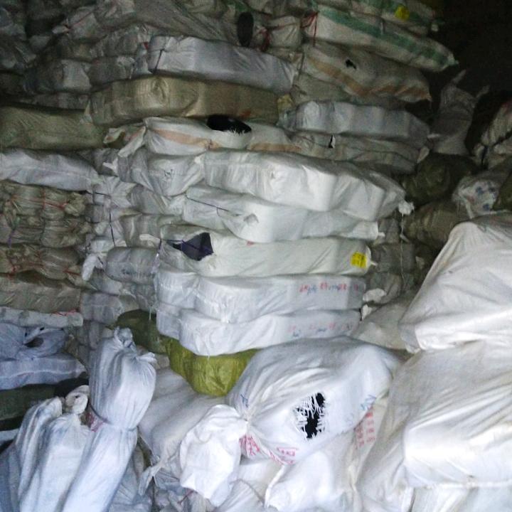 人无完人，供应手套纱氨纶丝，回收特种纱。