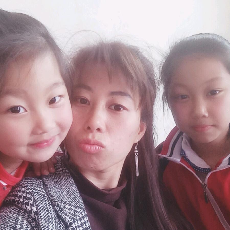 莉莉