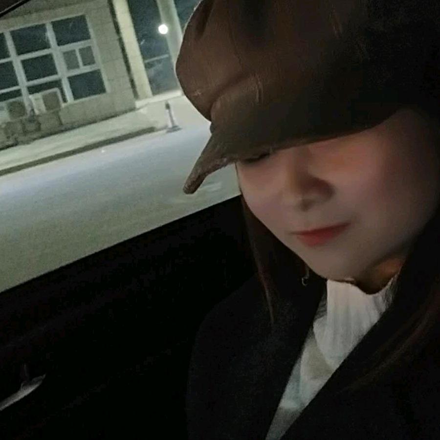 石材小姐姐
