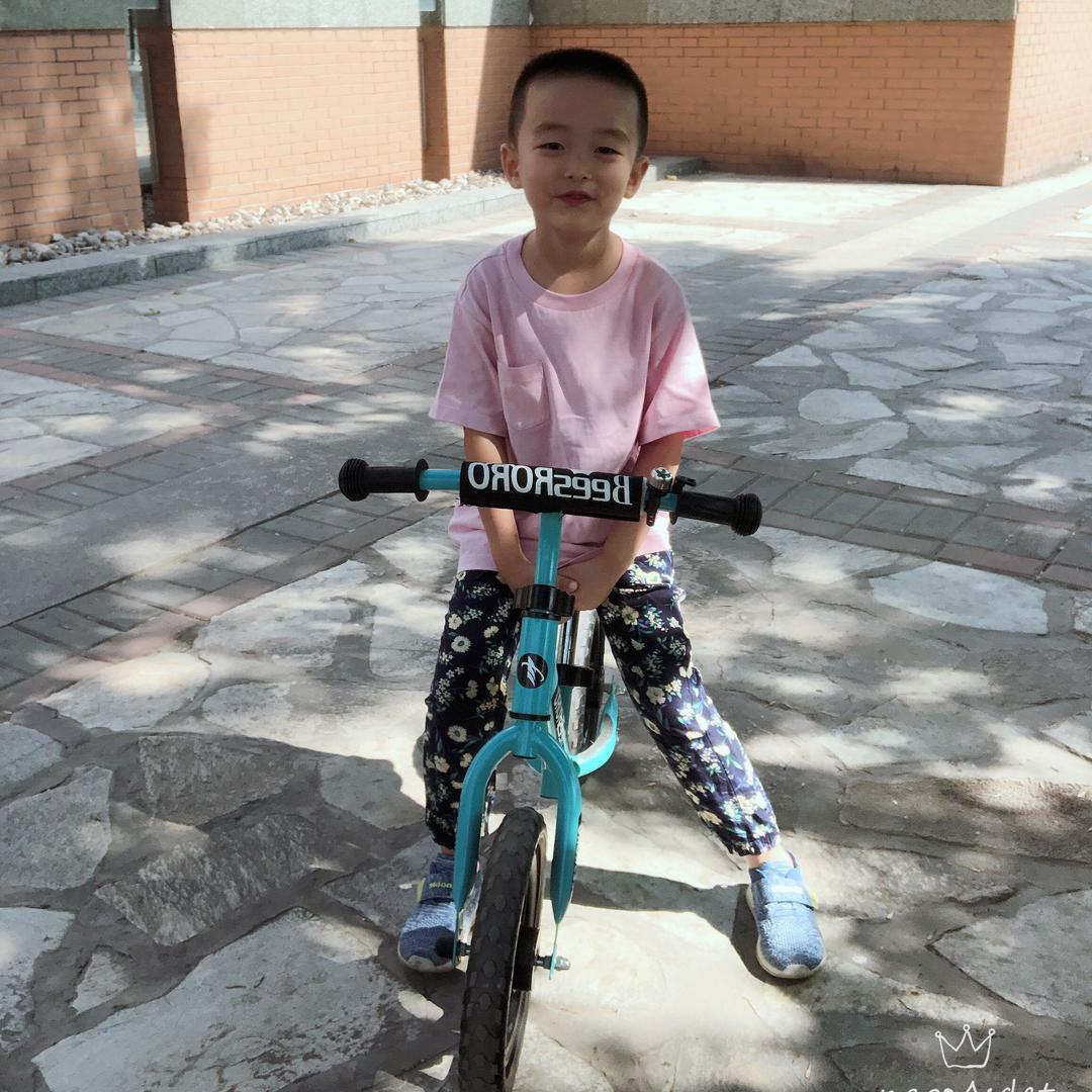 李小闹
