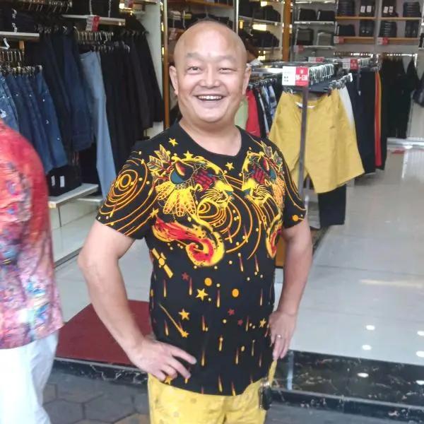 卡二条和王嬢嬢的搞笑日常
