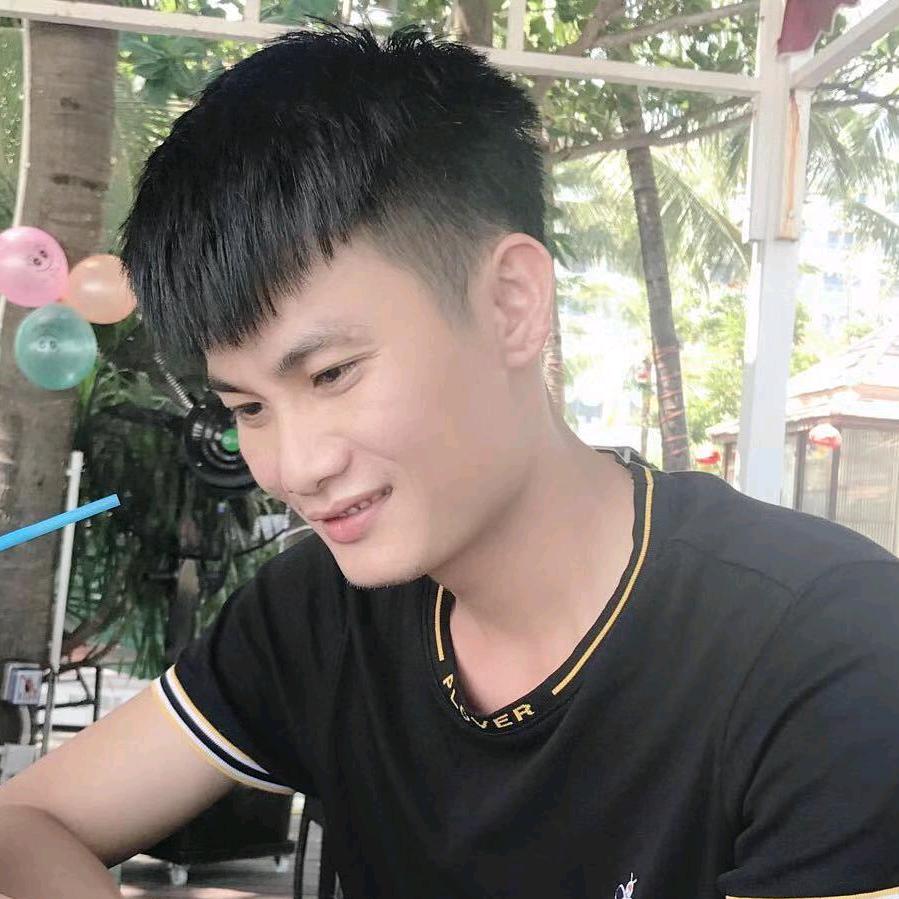曾佰万