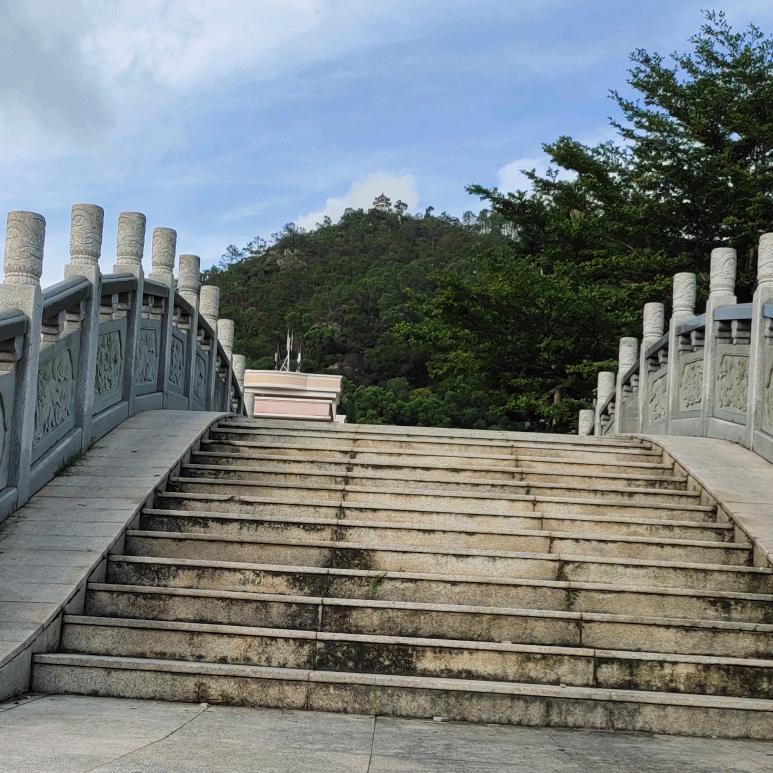 萌萌