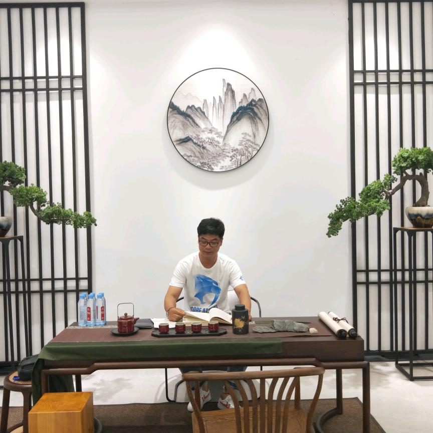 (周士夫）青岛鑫建翔建筑装饰工程有限公司