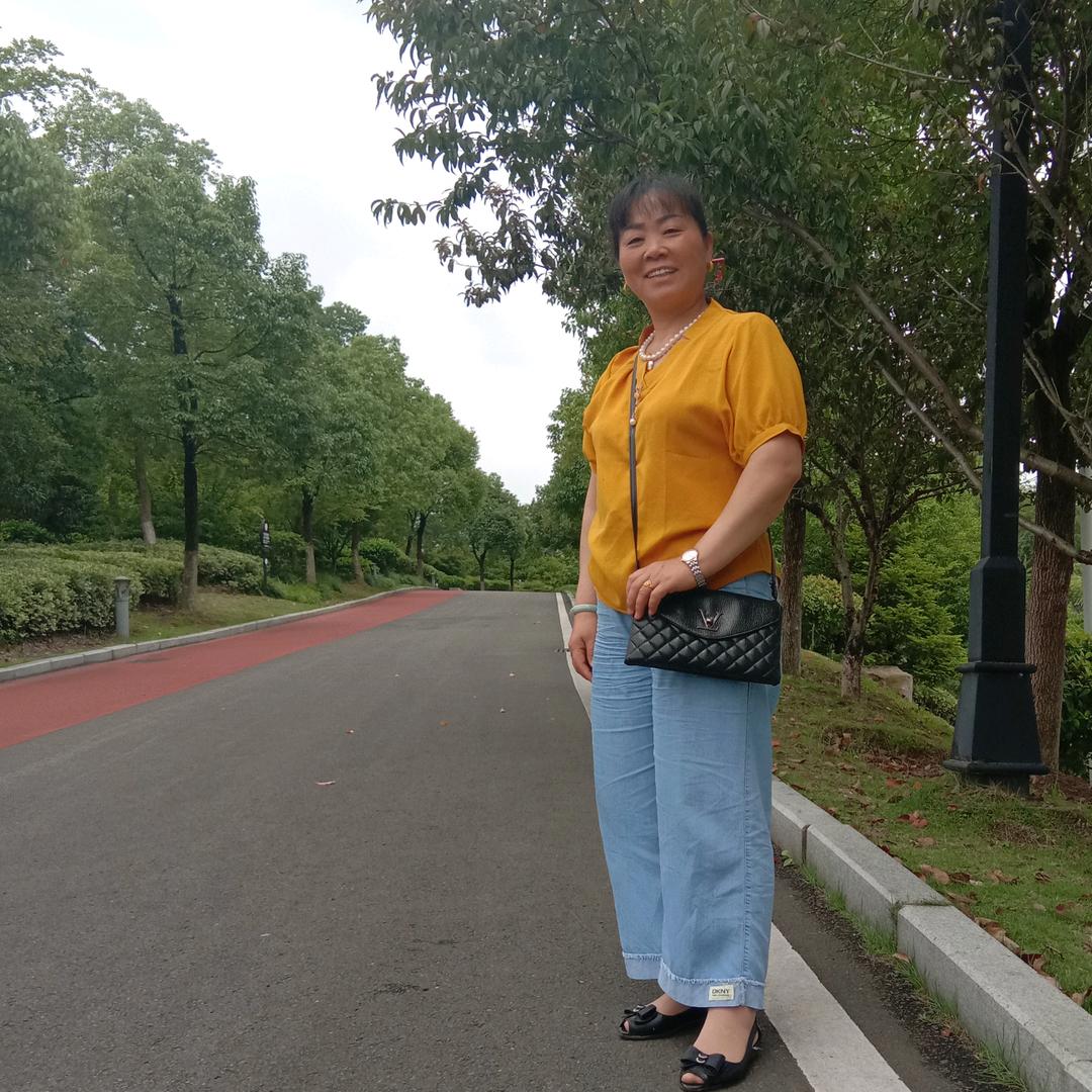 雷金凤