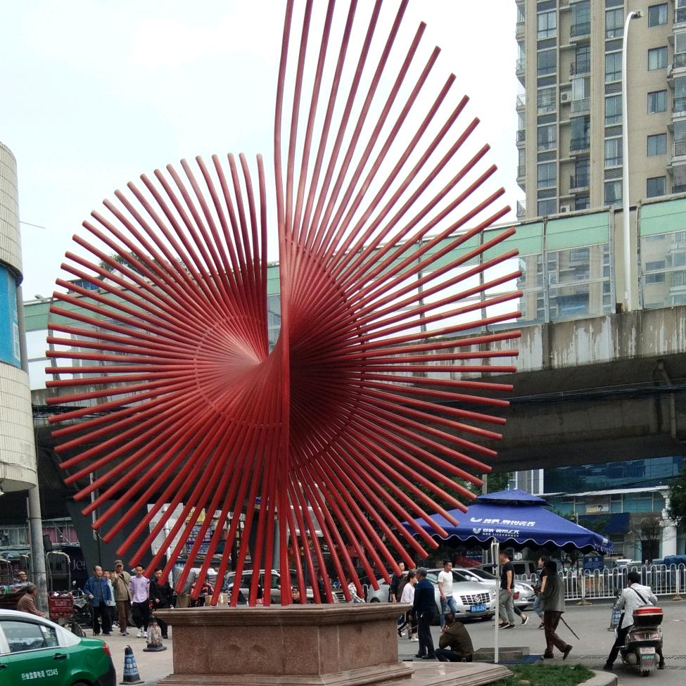 笑着伪装、不顾