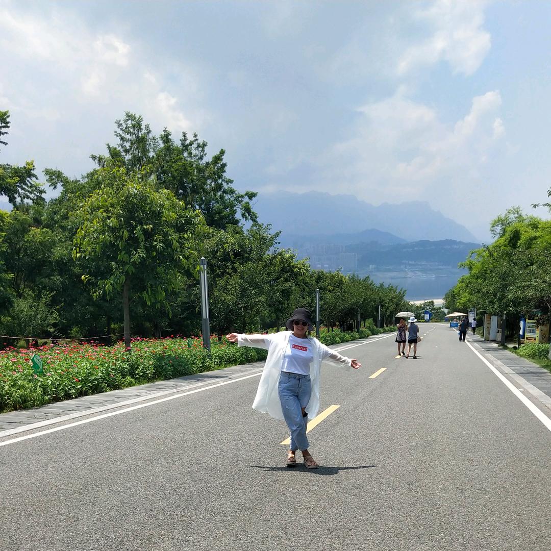 潜江市衣后服饰有限公司