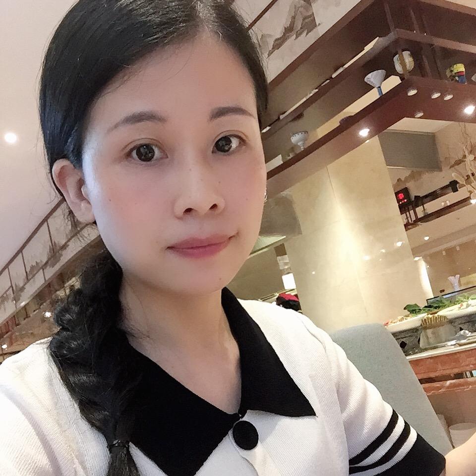 施垚伊