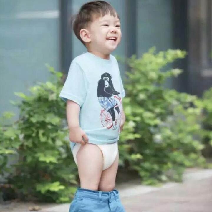阿陳很乖