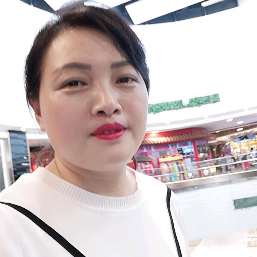 中心广场三楼🌹铅笔童装