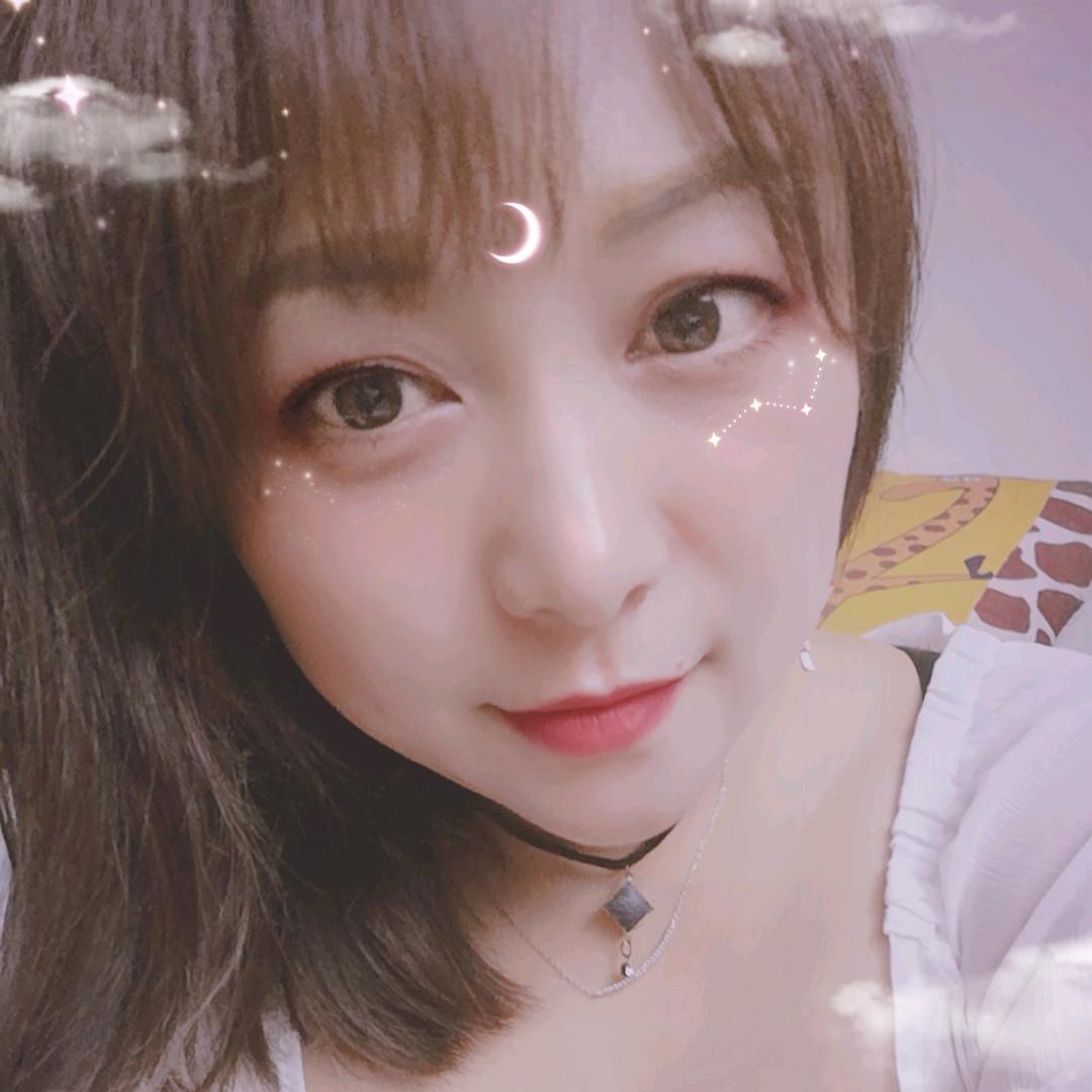 把月亮嚼碎，变成星星