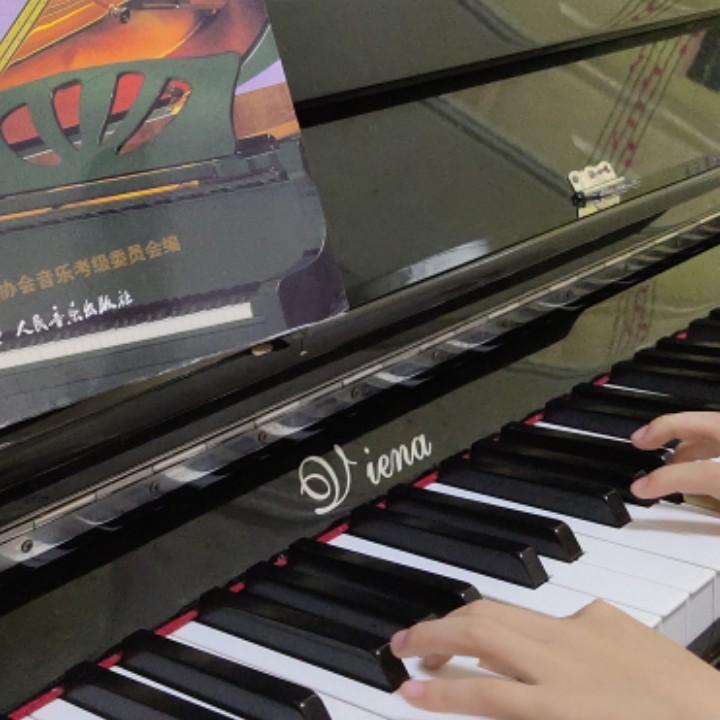 小洁子