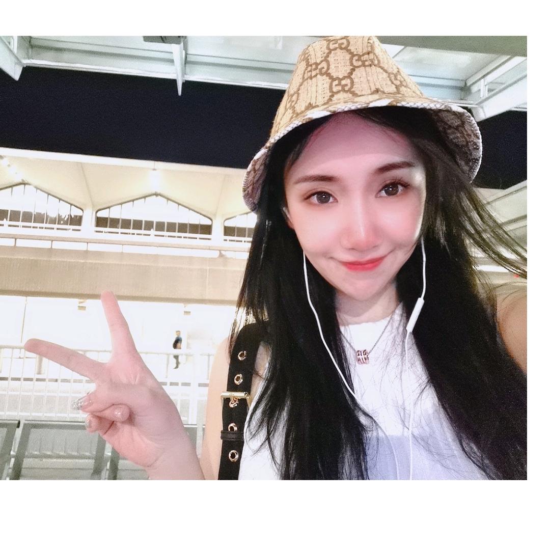 冉冉  ✨