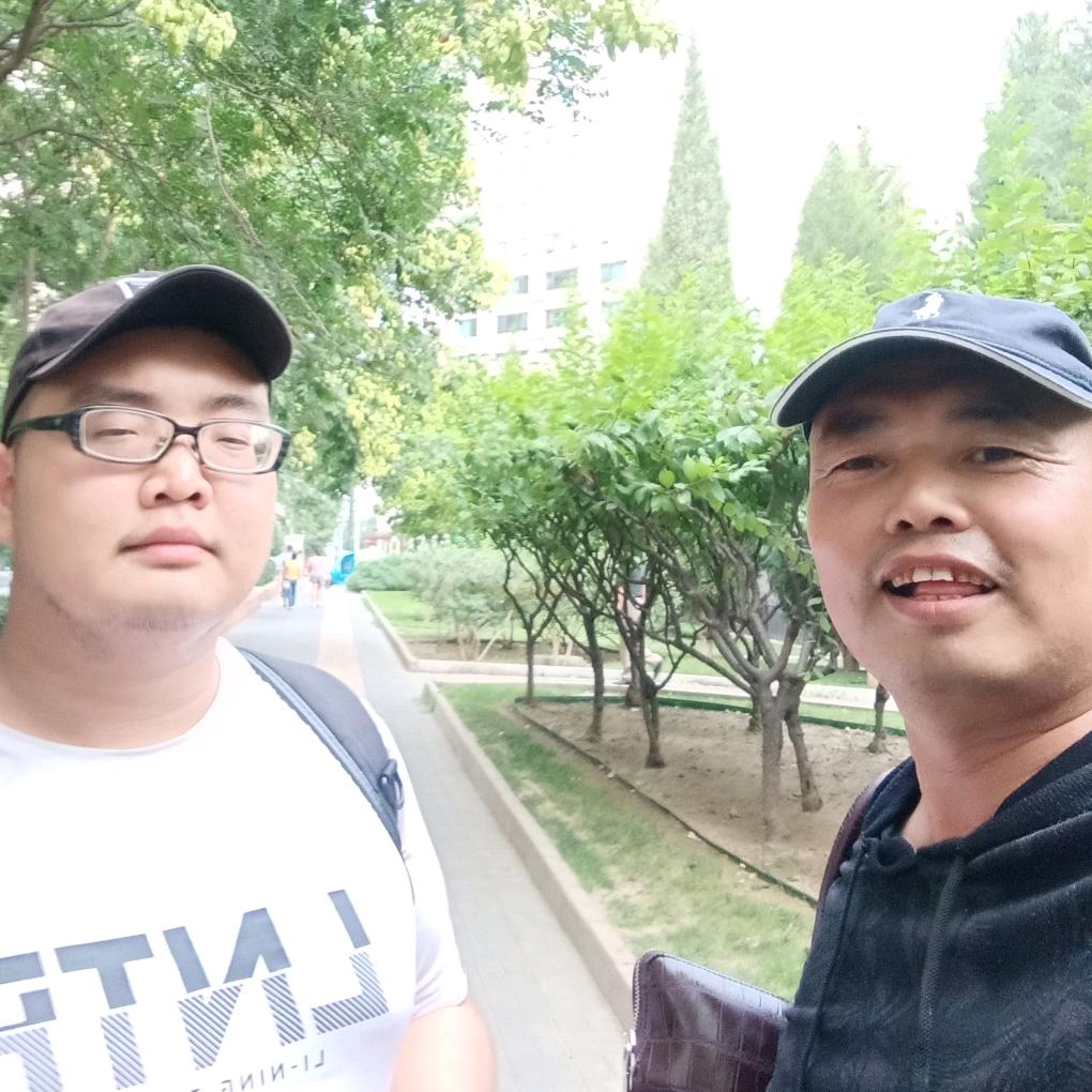 驼背上的太阳