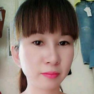 景洪东风艳坊服饰