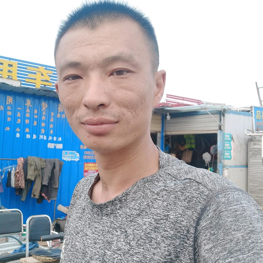 滕州小蒋货车用品一站式服务