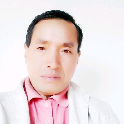 坚强的男人《何》