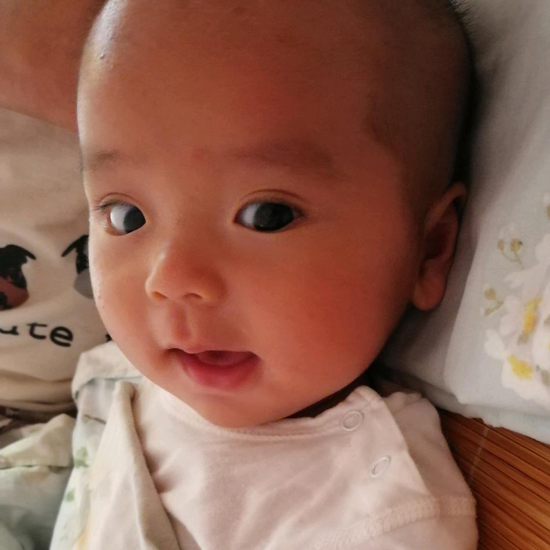 农村带娃宝妈