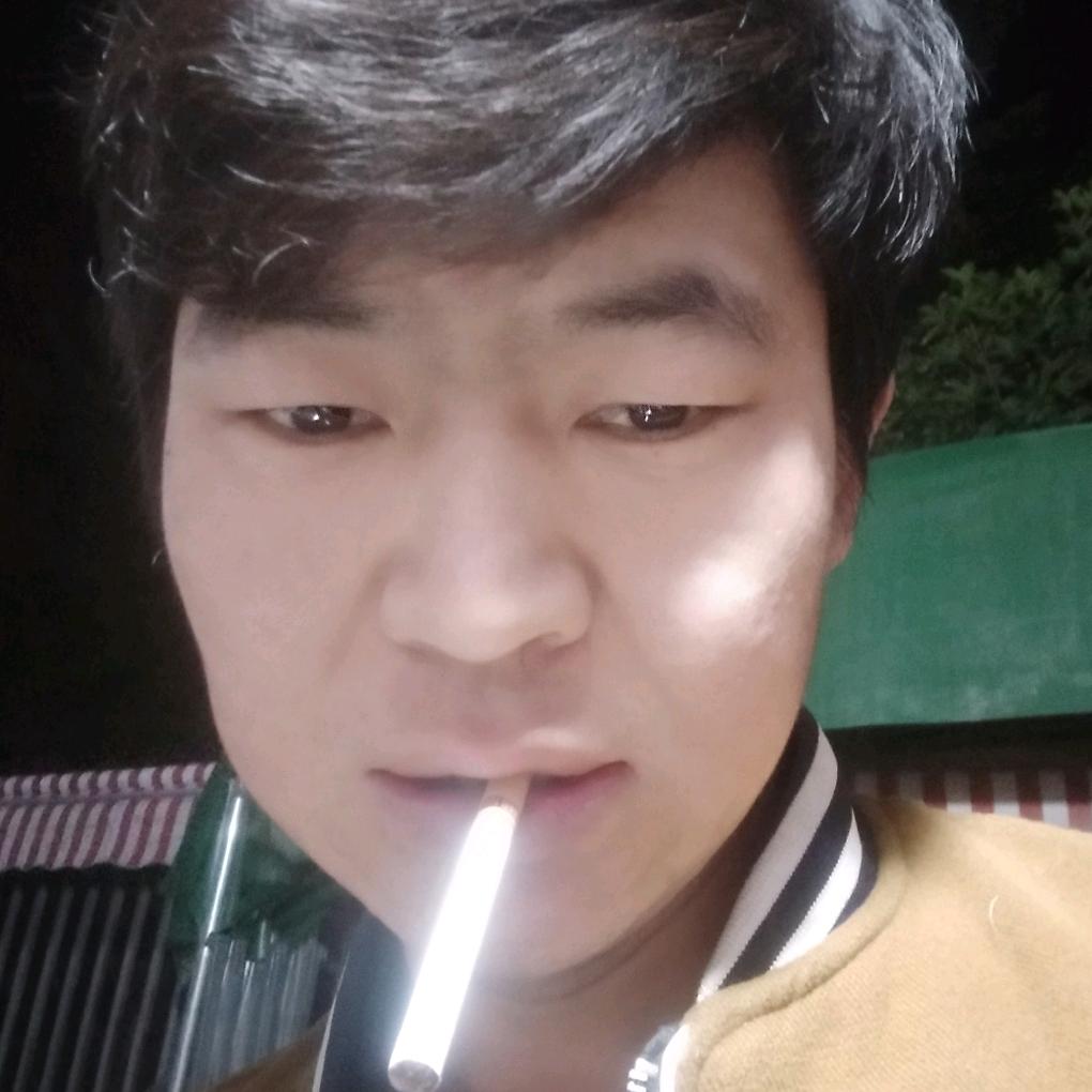 杨华