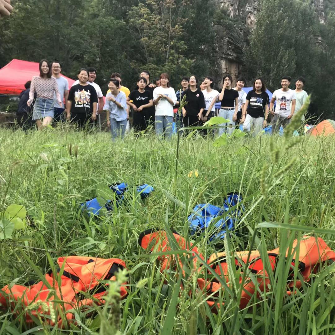 涞水邻溪酒店有限公司