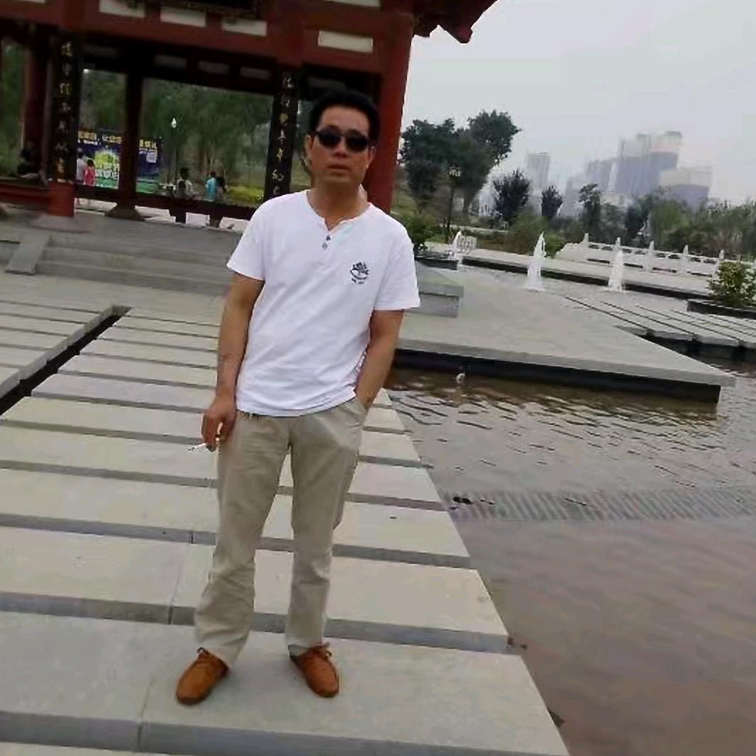 爱唱歌的人