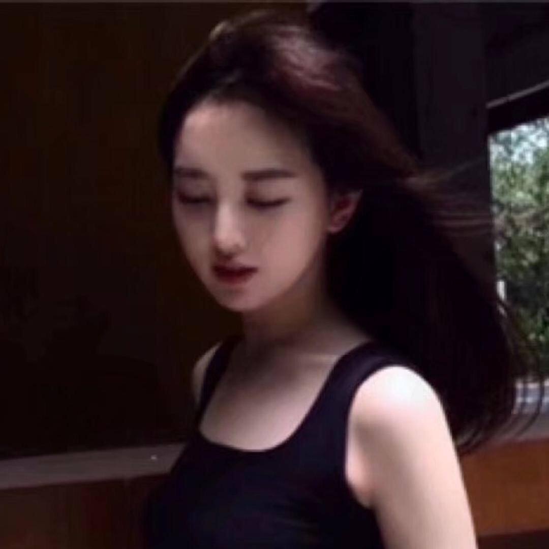 李