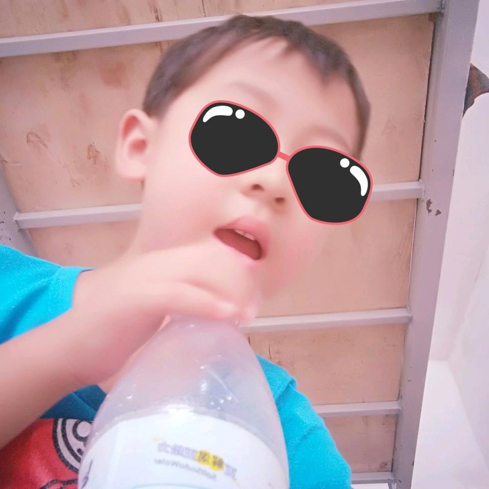@磊