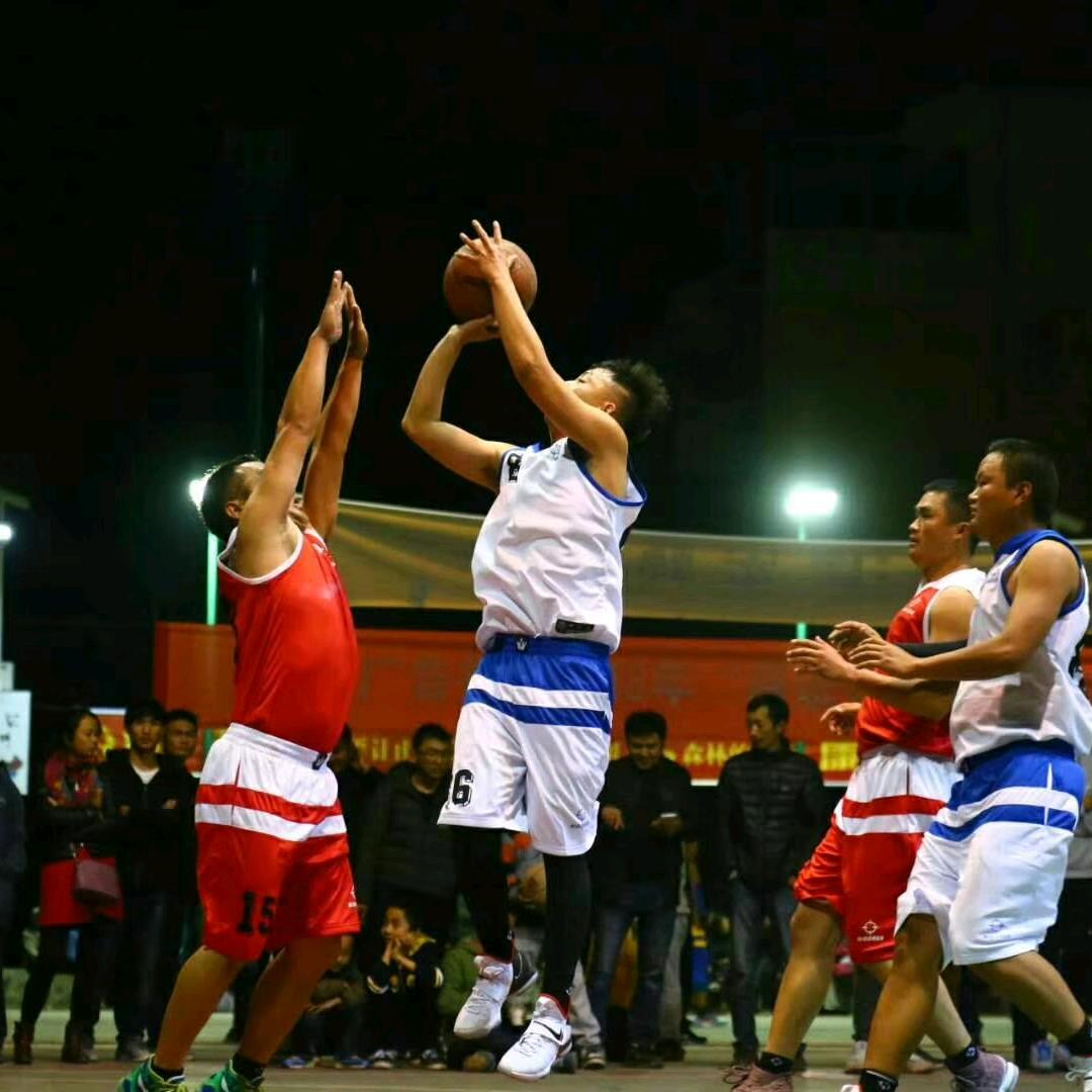 我所有的坚强都靠硬撑