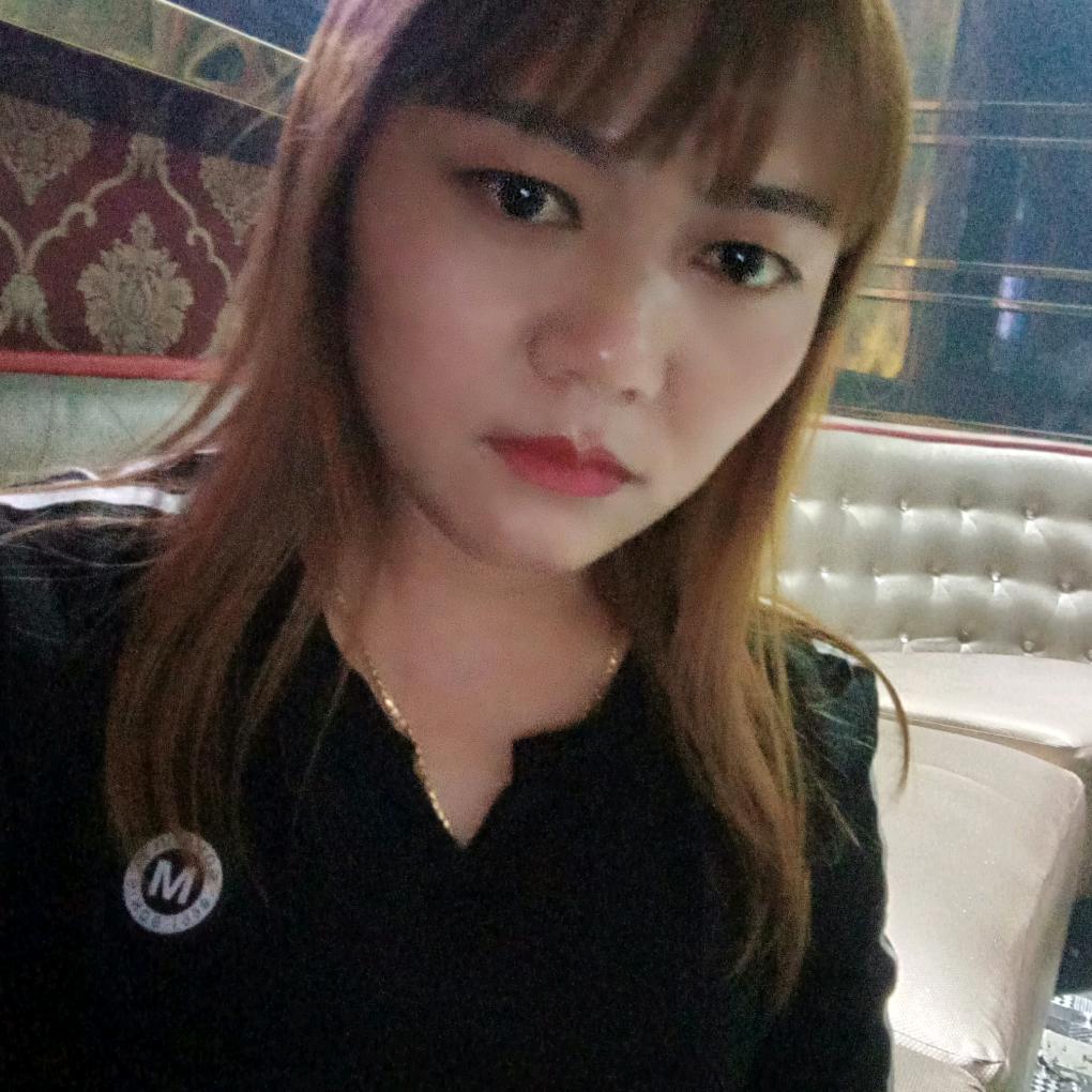 爱听歌的女孩