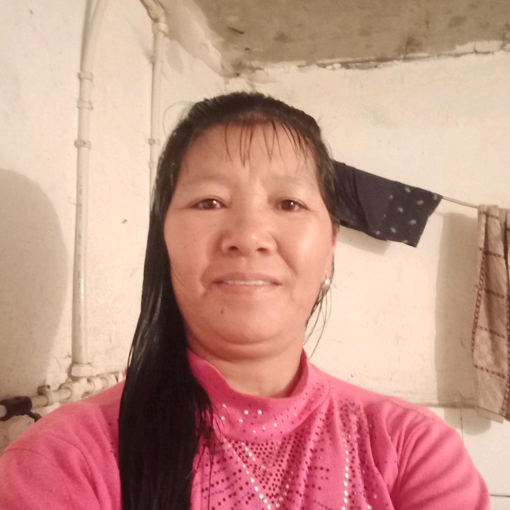 花香，晚上八点二十分直播