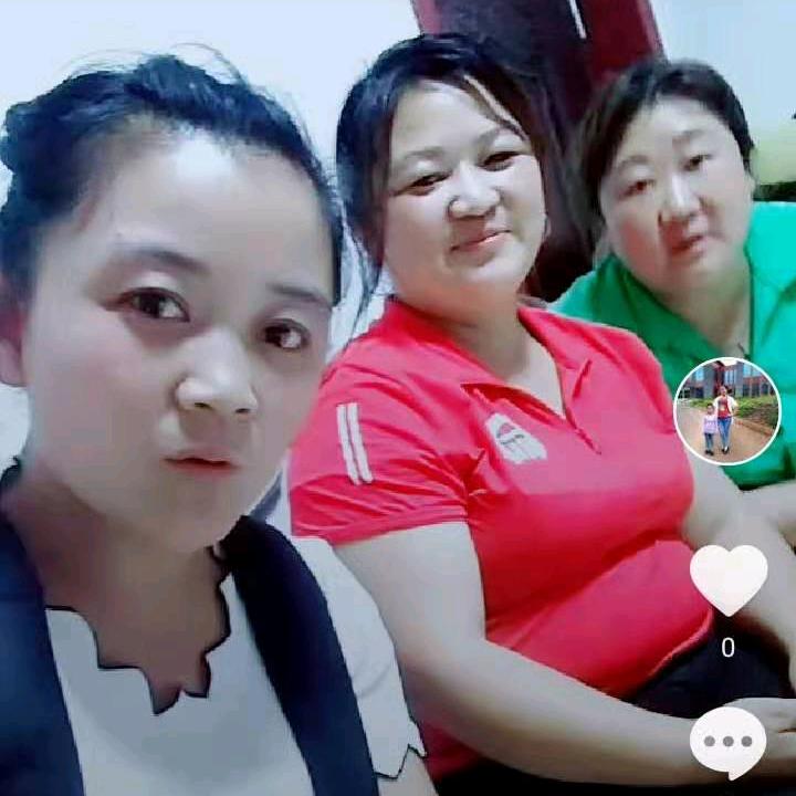 幸福一家人☔️👪👪