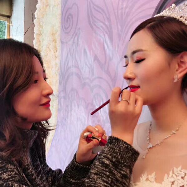 丽媛婚嫁馆