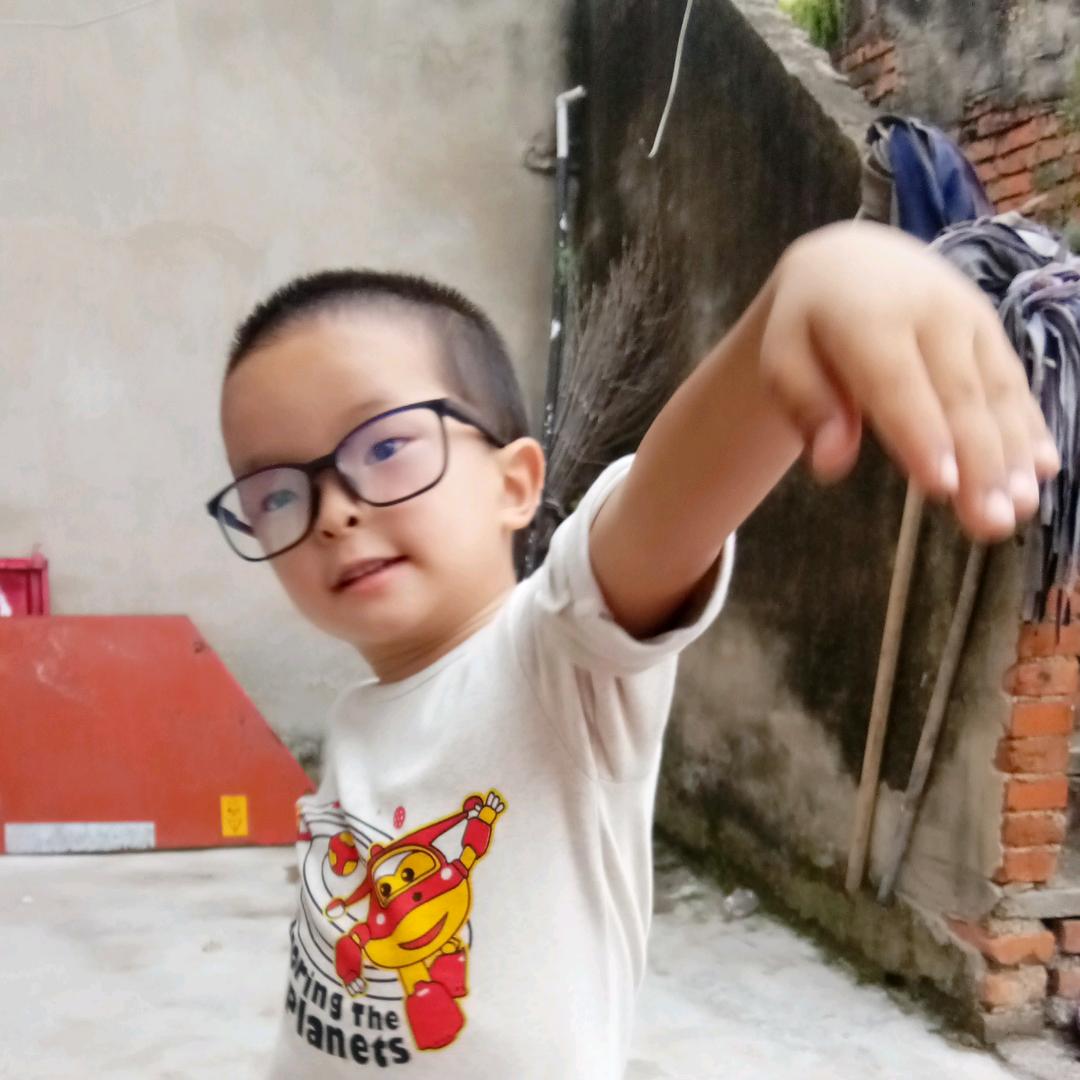 阿伦