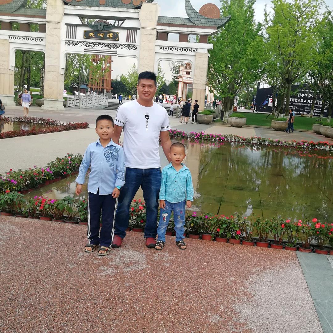 (♡ơ何 ₃ơ)ฅ